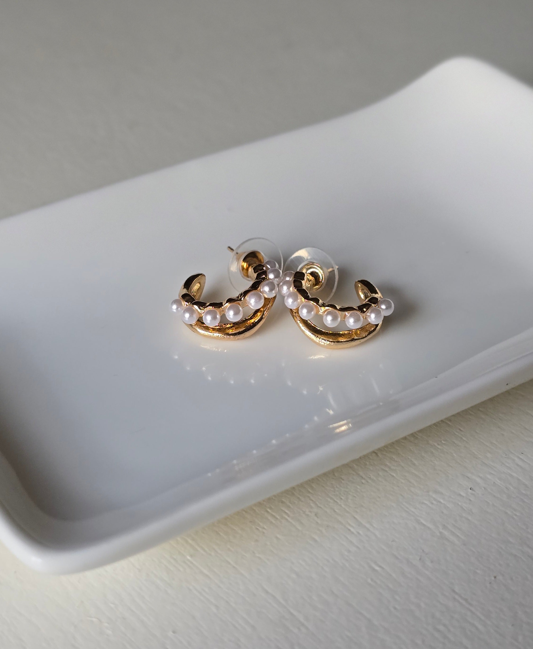 Gold - Pearl hoops