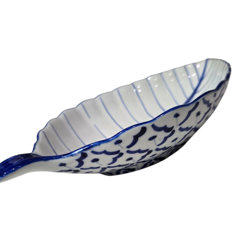 Blue leaf bowl